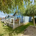 Sea Dog - Part Of The The Bay Village With Pool, Gym And Direct Access, Pub, Restaurant, Tennis And Meadows Walks