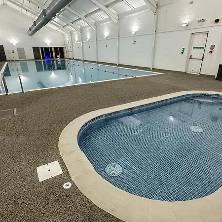 Hébergement de vacances Sea Dog - Part Of The The Bay Village With Pool, Gym And Direct Access, Pub, Restaurant, Tennis And Meadows Walks