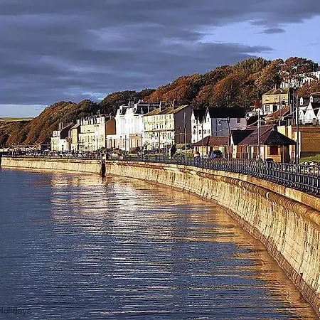 Sea Dog - Part Of The The Bay Village With Pool, Gym And Direct Access, Pub, Restaurant, Tennis And Meadows Walks *